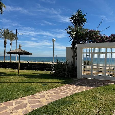 Apartamento Muchavista Primera Linea De Playa By El Conserje เอลกัมเปโญ ภายนอก รูปภาพ