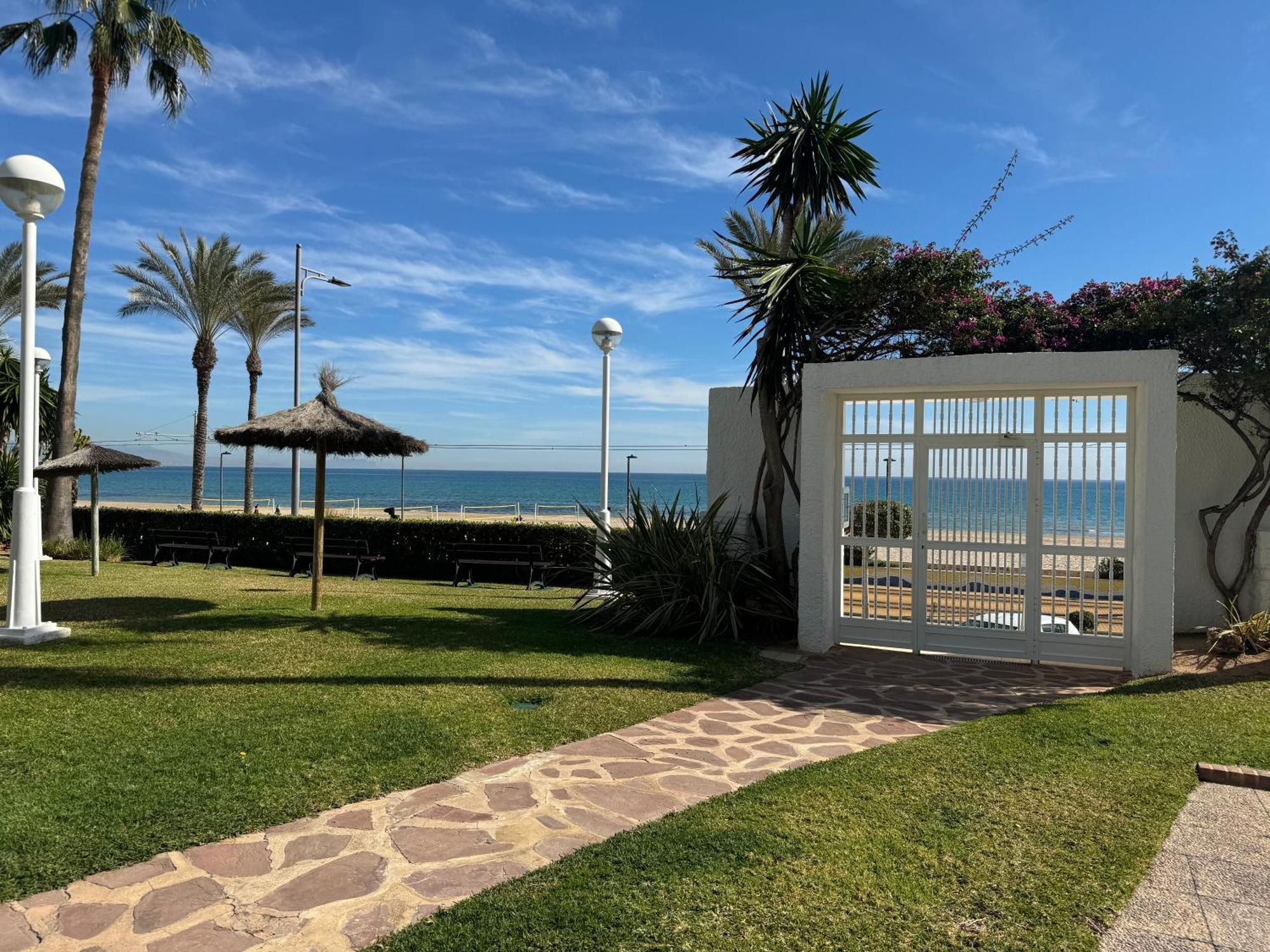 Apartamento Muchavista Primera Linea De Playa By El Conserje เอลกัมเปโญ ภายนอก รูปภาพ